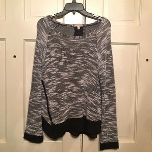 GB black and white top